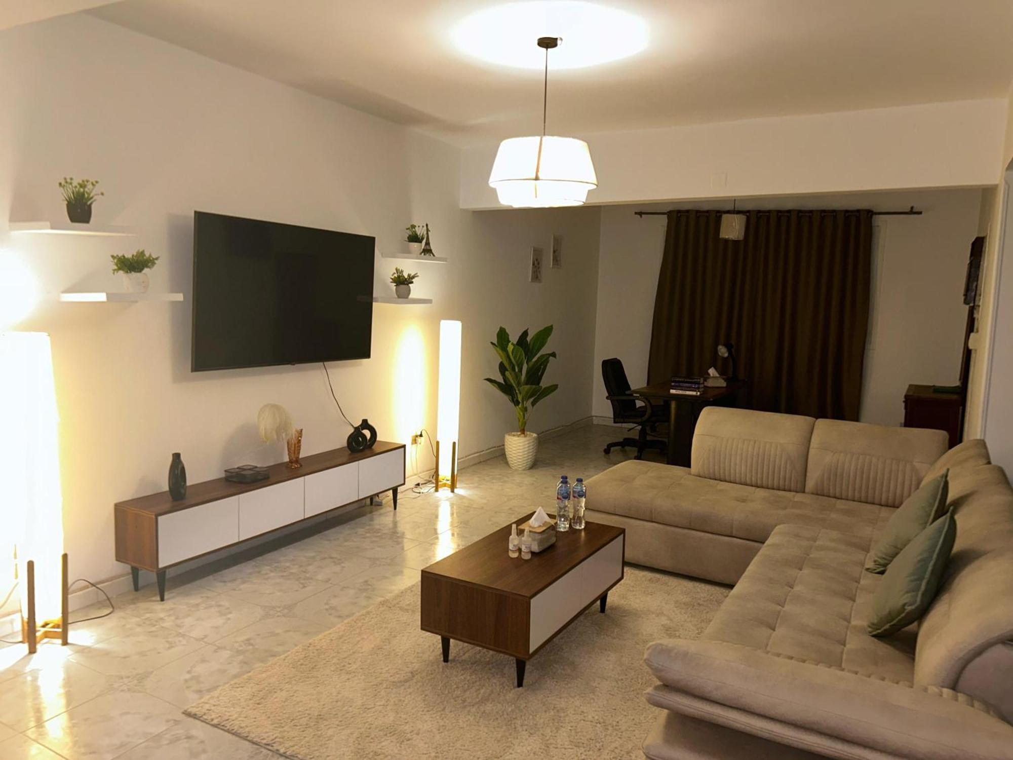 Cozy & Niche In Nasr Apartment
